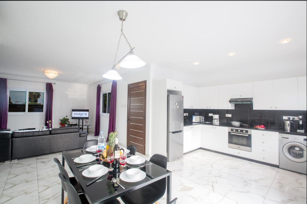 Broadway Villas Protaras Exterior foto